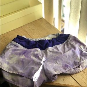 Lululemon size 6 (medium) athletic shorts